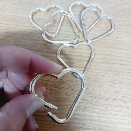 Mosquetón corazón Dorado 5un